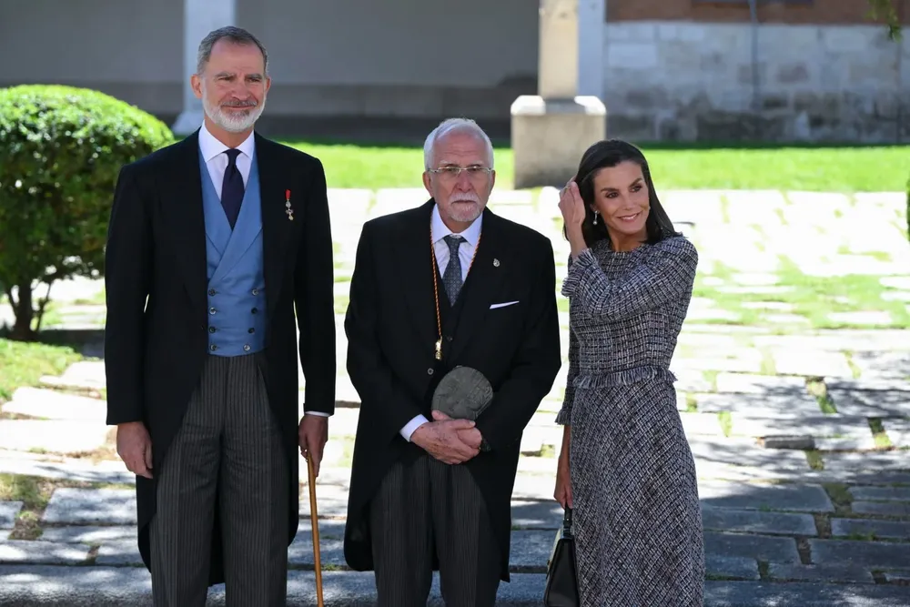 Felipe VI, Luis Mateo Díez y la reina Letizia