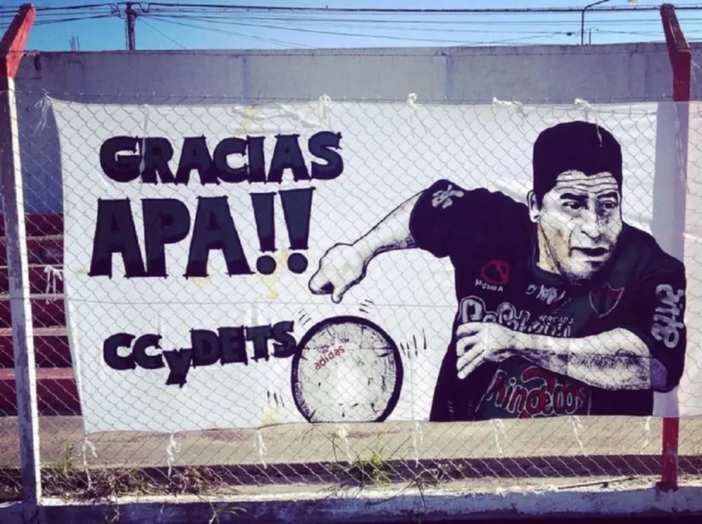 Bandera para Andrés Aparicio