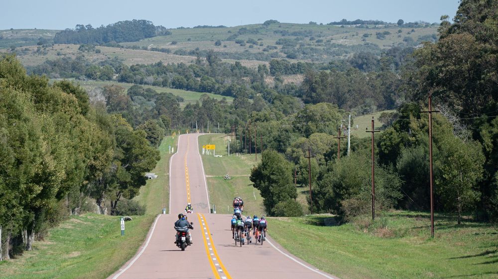 Ciclistas en el Giro Fem Uruguay Ciclistas en el Giro Fem Uruguay