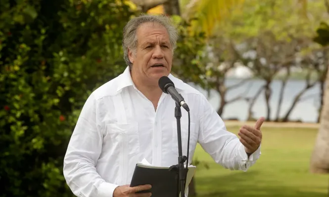 Almagro dijo que no descarta una intervención militar contra Maduro