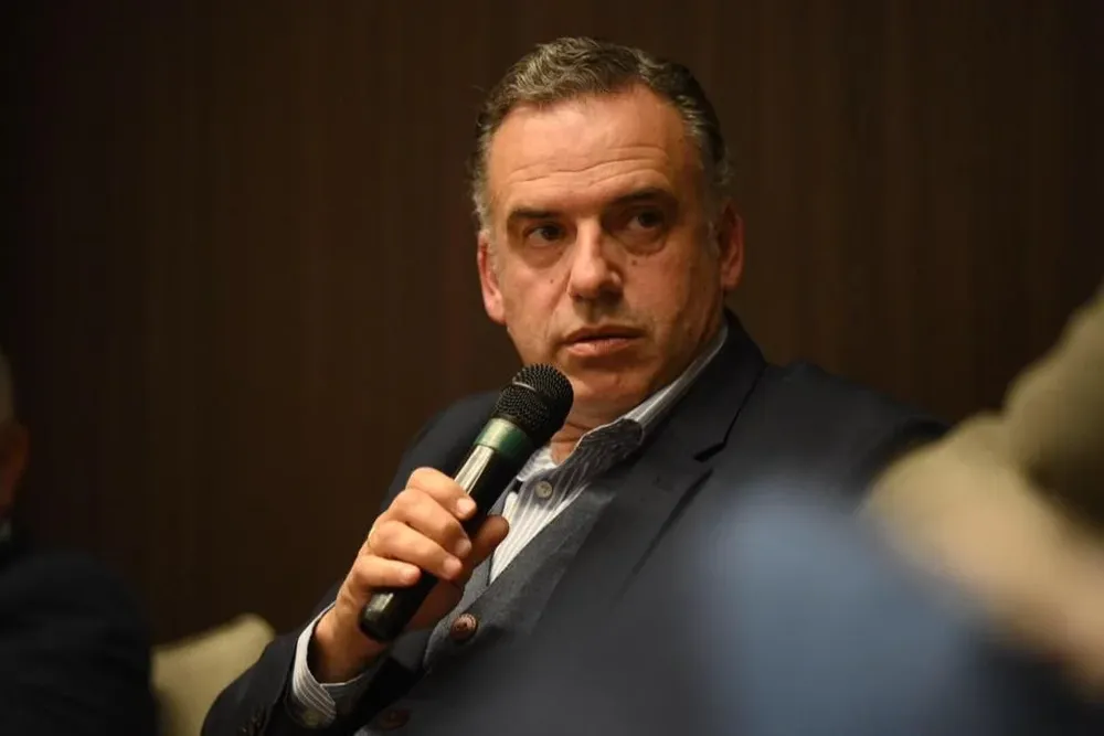 “El pasaporte uruguayo antes era oro; hoy…”, apuntó Orsi