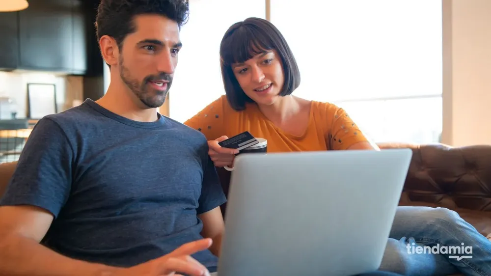 Ahorrá tiempo y dinero importando fácil tus productos con Tiendamia.