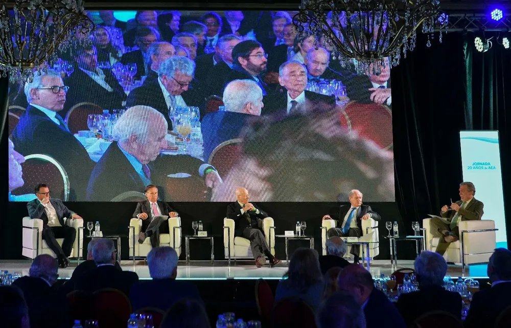 20 años de AEA