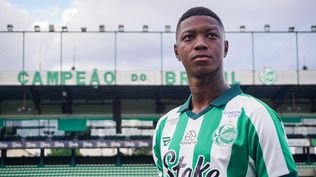 El ex Peñarol Matheus Babi fue presentado como nuevo jugador de Juventude de Caxias de Brasil