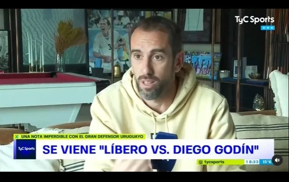 Diego Godín habló sobre Edinson Cavani