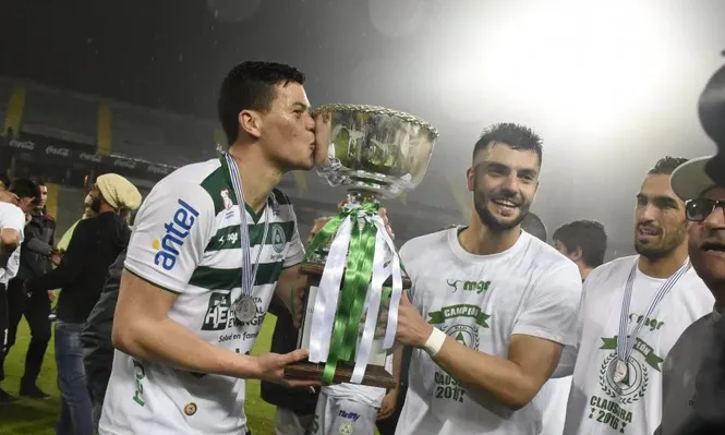 Carlos Rodríguez y un beso de gloria