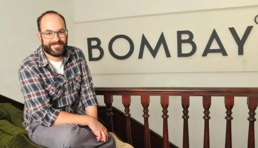 Socio fundador y productor ejecutivo de Bombay Films