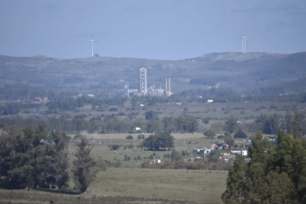 Dos privados han mostrado informalmente interés por el proyecto cementero de Paysandú.