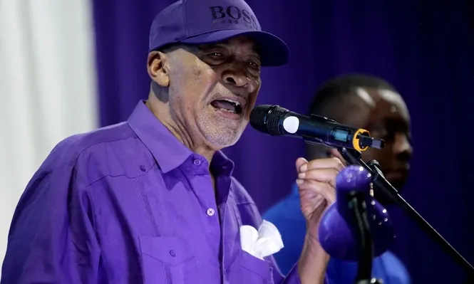 Estoy convencido de que el otro juez, Dios, me absolverá al 100%, dijo Bouterse.