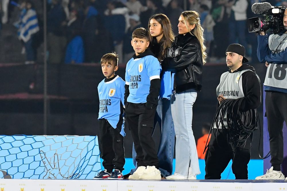 Sofía Balbi con Delfina, Lautaro y Benjamín