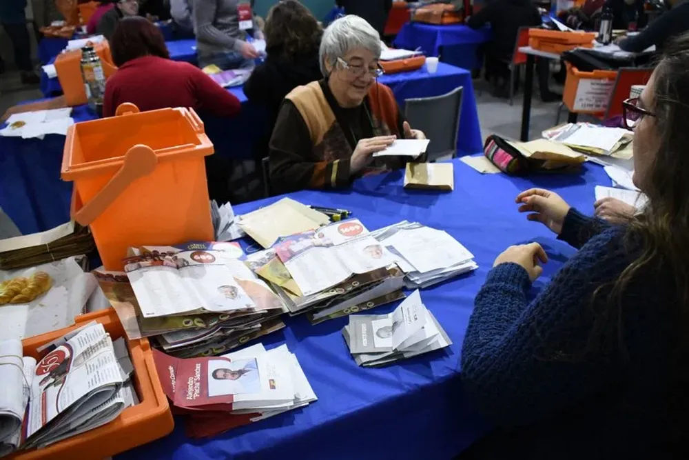 El Senado empezará a regular aportes privados a partidos políticos