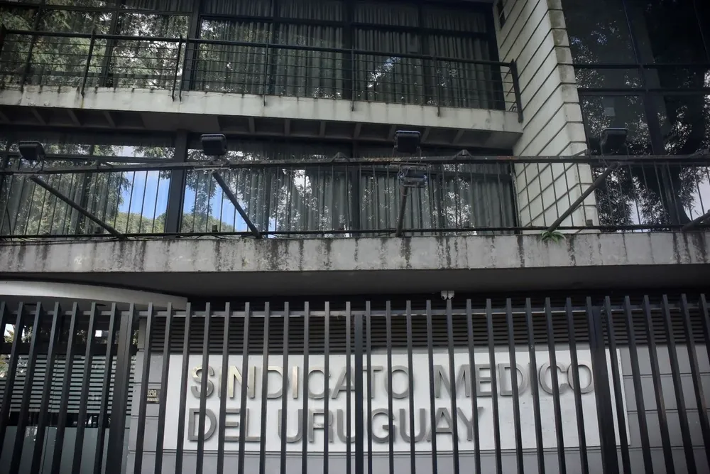 Fachada del Sindicato Médico del Uruguay