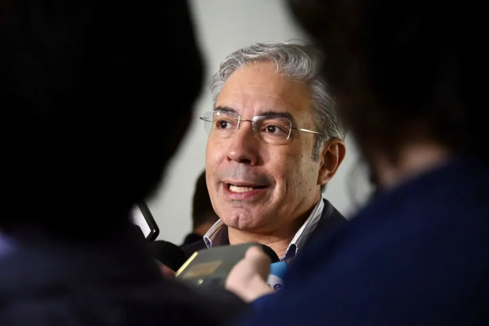 Robert Silva explora la posibilidad de ser candidatuo