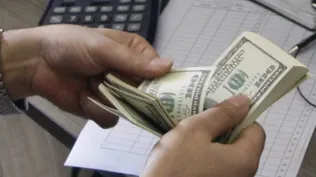 El dólar vuelve a subir y se vende a $ 33,9 en los cambios