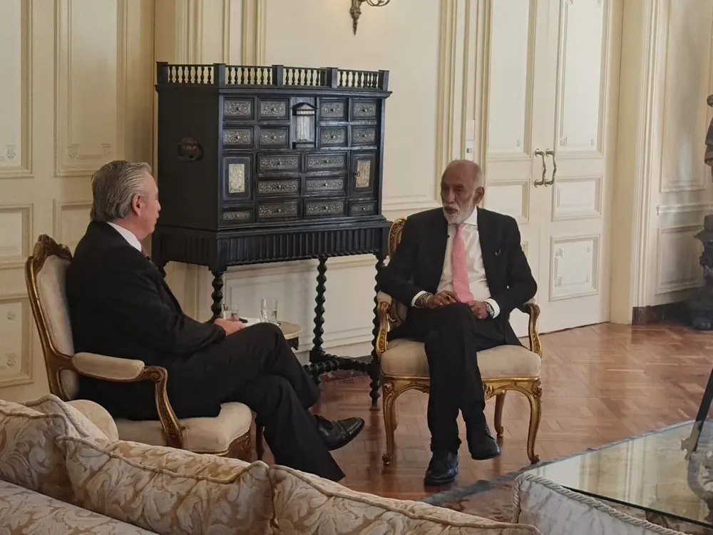 Alberto Fernández rompe el silencio en El Observador junto al Negro González Oro