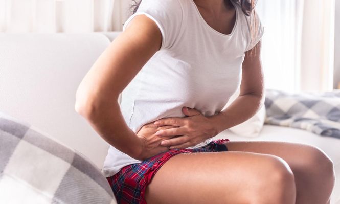 Los calambres estomacales son típicos de la enfermedad de Crohn.