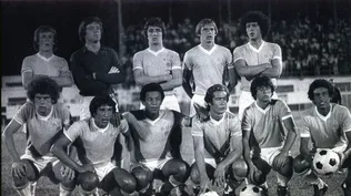 Uruguay campeón sudamericano en 1977: Arriba. Alberto Bica, Fernando Álvez, Ariel Krasouski, Mario Saralegui y Daniel Enríquez; abajo: José Luis Russo, José Hermes Moreira, Víctor Hugo Diogo, Amaro Nadal, Eliseo Rivero y Venancio Ramos
