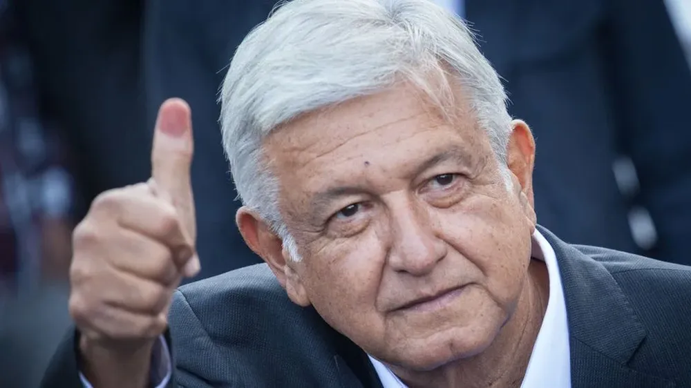 AMLO es el primer candidato de izquierda que llega a la presidencia de México.