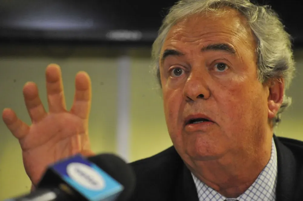 El ministro del Interior, Luis Alberto Heber, aseguró que la seguridad no compete únicamente a su cartera