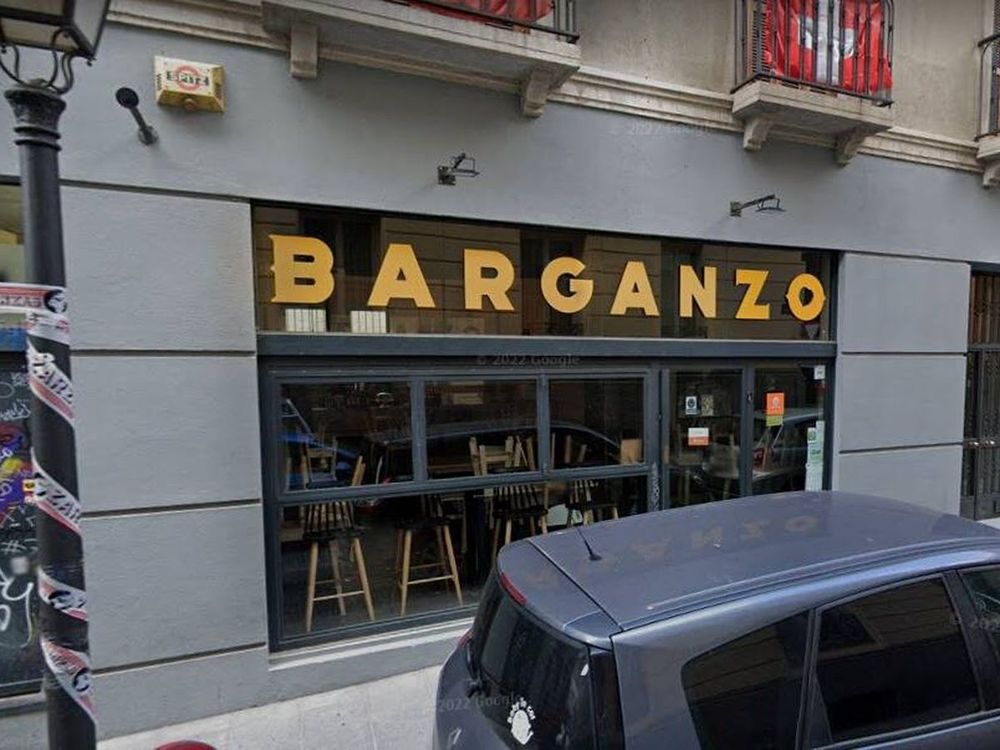 Barganzo, el local de comida judia atacado por antisemitas en Madrid.
