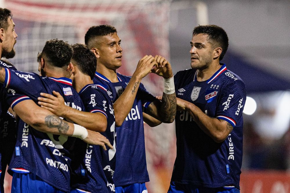 Julián Millán celebra su gol contra Progreso