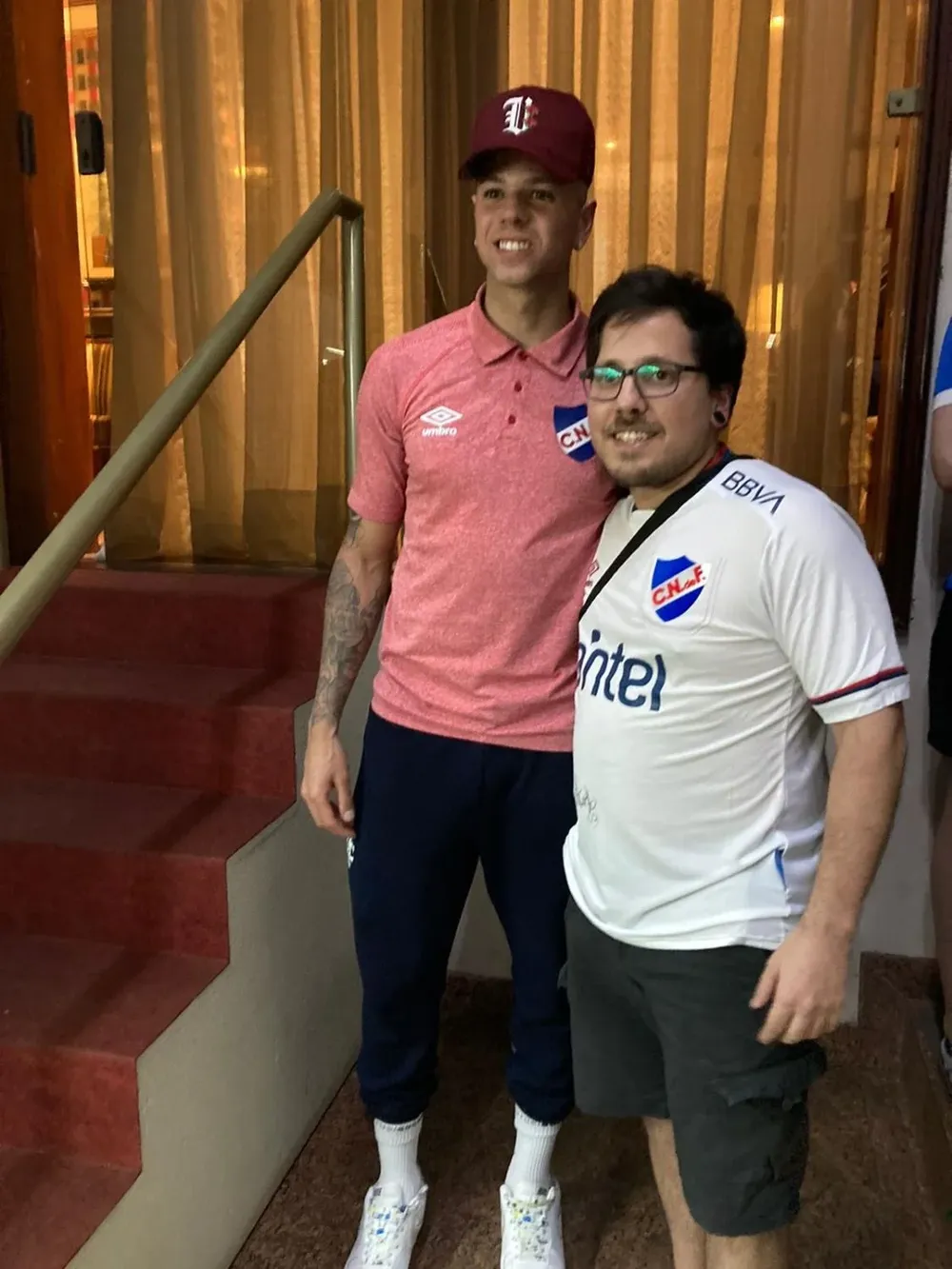Léo Coelho y la foto con un hincha