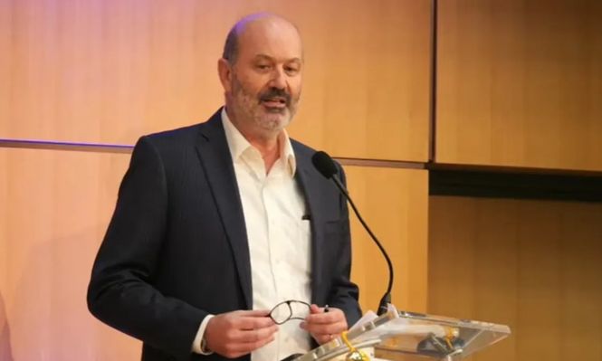 El Gobierno implementa un nuevo régimen de empleo público con restricciones y exámenes de idoneidad