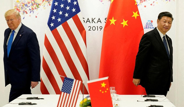 China prepara contramedidas y califica de chantajista a la política arancelaria de Trump