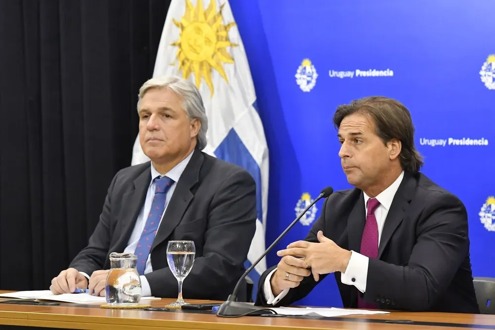 El TLC con China supondrá oportunidad, satisfacciones y trabajo, dijo Lacalle Pou