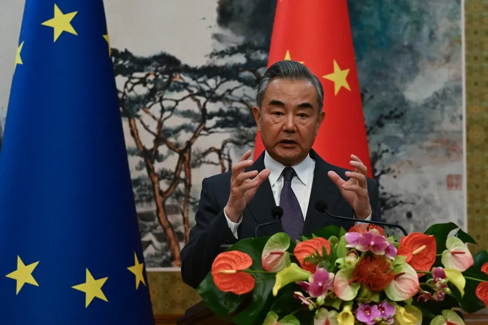 Ambas partes, israelíes y palestinos, tienen derecho a tener un Estado”, dijo el ministro de Exteriores chino, Wang Yi.