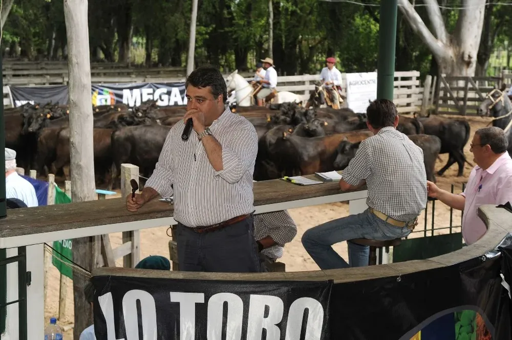 José Pedro Aicardi en pleno remate de El Yunque