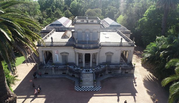El edificio en Uruguay que se construyó para un cónsul italiano en 1870 y fue escenario de una historia de poder y encierro