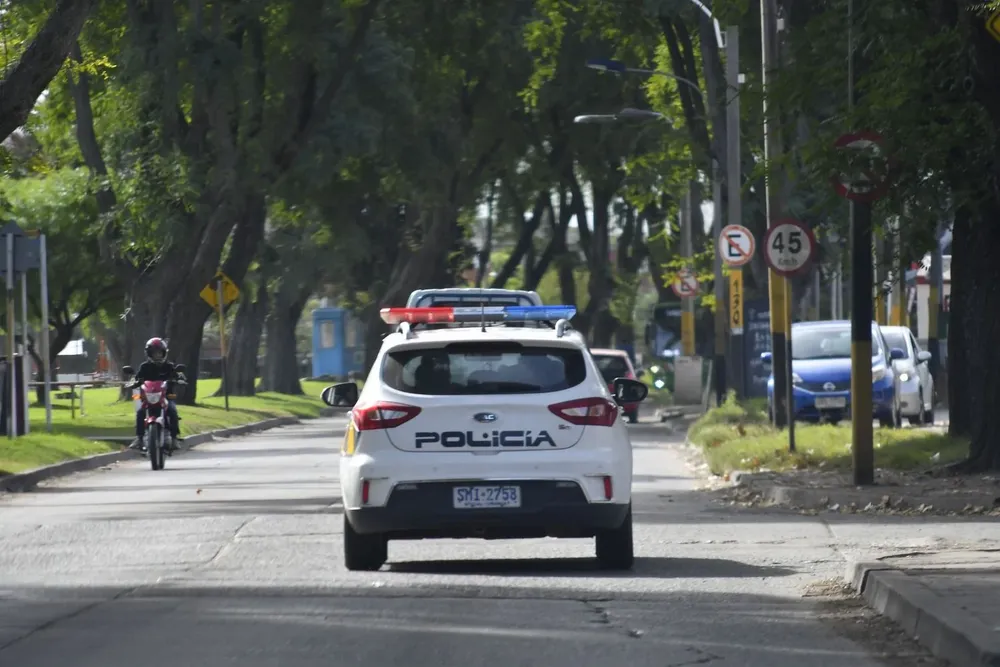 Las víctimas fueron encontradas por la niñera de la menor este domingo, luego de intentar comunicarse con la madre por varias horas sin éxito