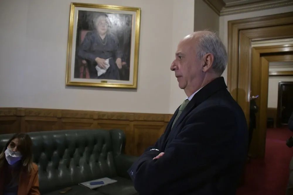 Javier García, ministro de Defensa Nacional