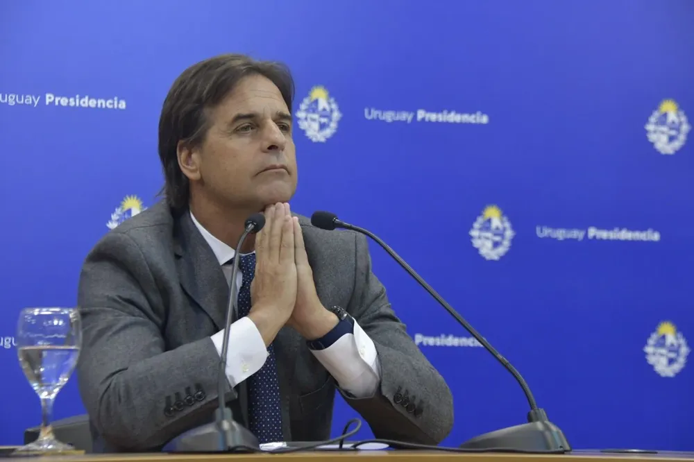 Lacalle Pou destituyó a Astesiano una vez que lo imputaron