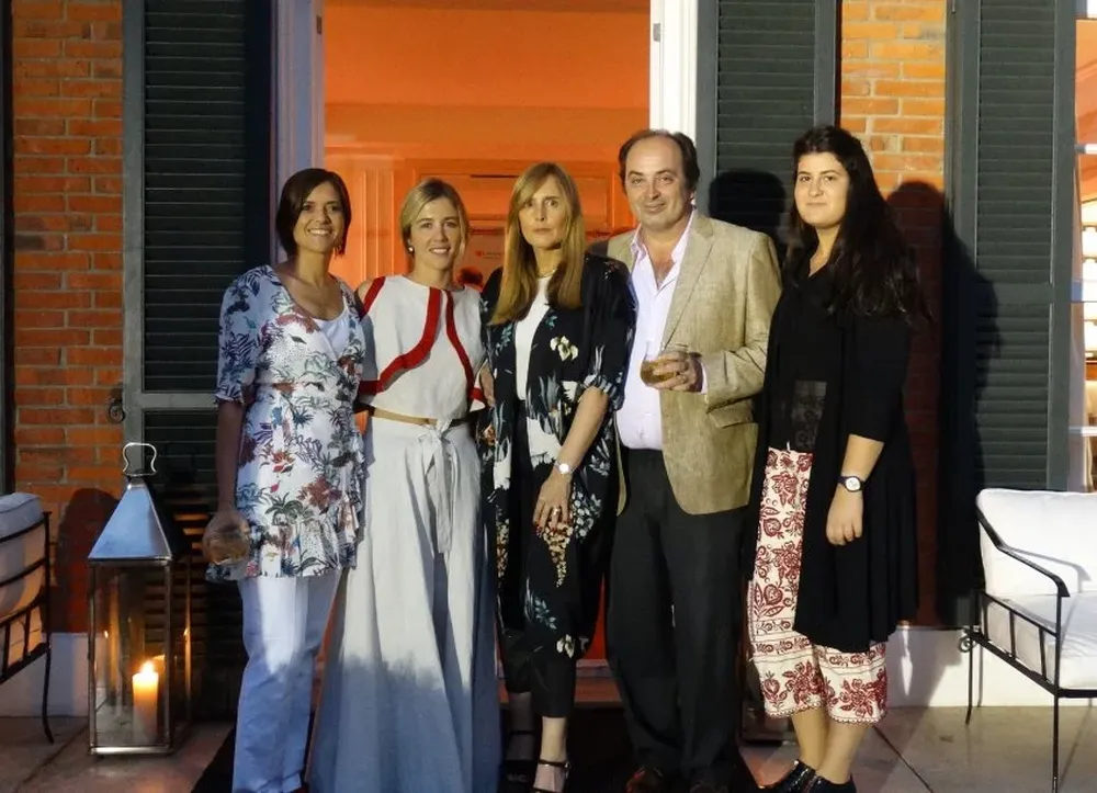 Maria Valdés, Margarita Rachetti,Dolores Giménez Lalor De García Fuentes, Roberto García Fuentes y Romina Knochen