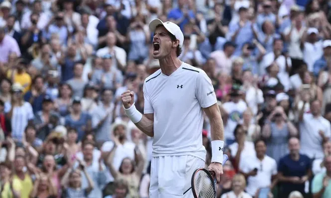 Murray sufrió pero sigue en pie