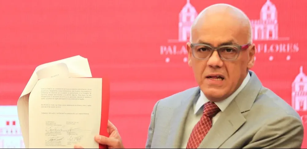 Jorge Rodríguez, el jefe de la Asamblea legislativa venezolana, dijo que la UE debe levantar las sanciones contra su país si quiere ser observadora del proceso electoral.