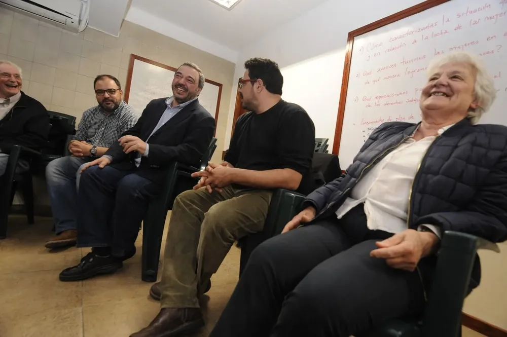 Mario Bergara en noviembre del 2018, buscando apoyos del MPP a su candidatura