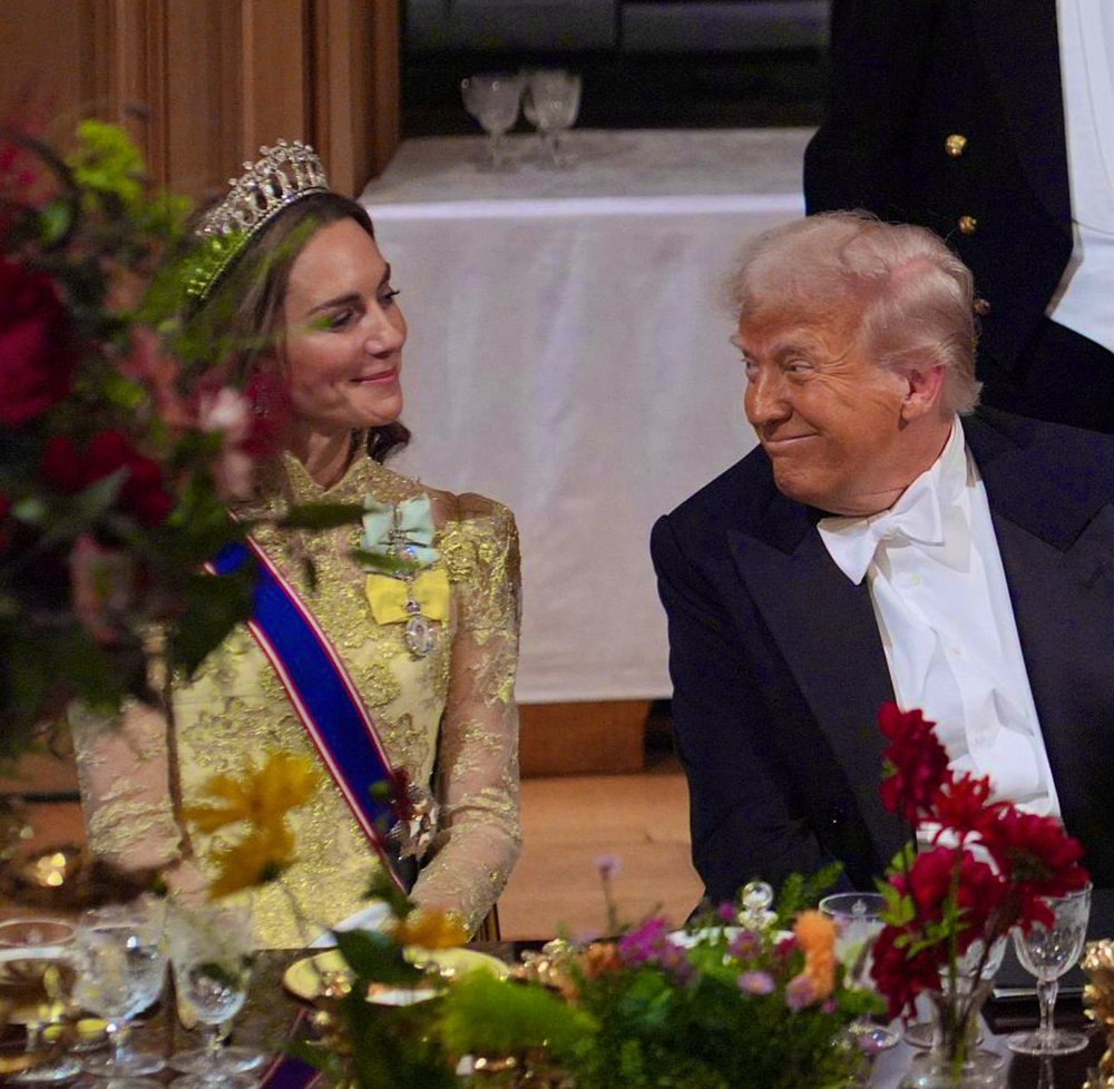 La princesa Kate Middleton y el presidente de EE.UU. Donald Trump, sonrientes en la cena de gala en el castillo de Windsor.