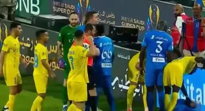 Cristiano Ronaldo fue expulsado y amagó con pegarle una piña al árbitro