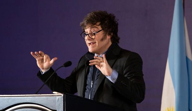 Polémica por un tuit que replicó Milei con una burla a Martín Tetaz y al diputado acusado de pedofilia