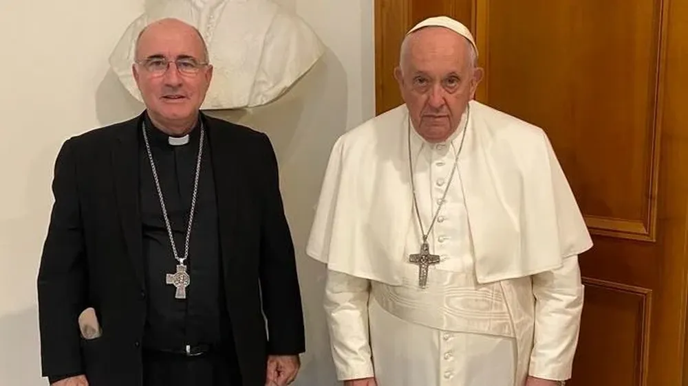 El cardenal Daniel Sturla y el papa Francisco