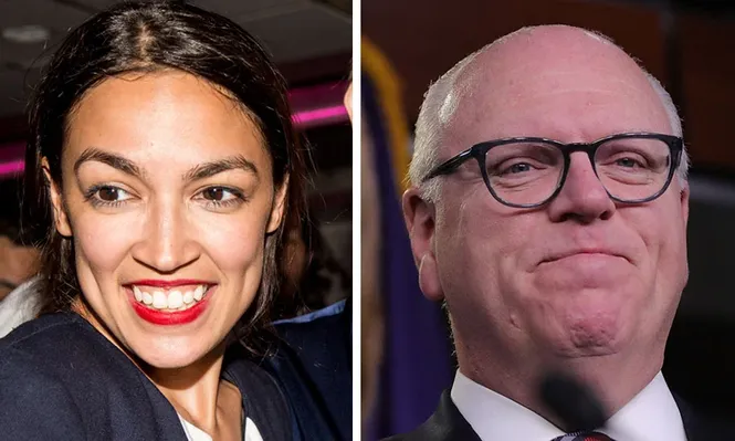 Alexandria Ocasio-Cortez dio la sorpresa al vencer al veterano Joe Crowley en las primarias demócratas al Congreso en su distrito de la ciudad de Nueva York.