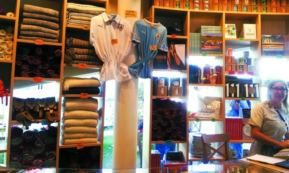 La gift shop del pabellón de Uruguay en la Expo Milán