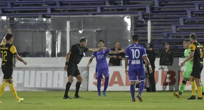 ¿Por qué la AUF no cumplirá la aspiración que Peñarol tiene con los jueces?