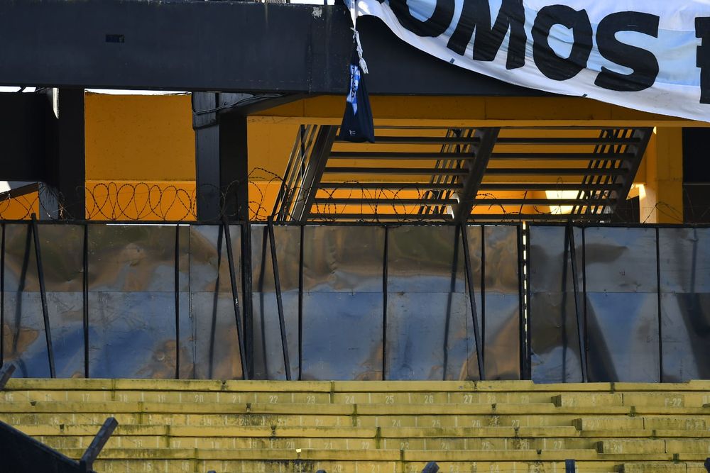 Tribuna Guelfi, vallado de seguridad