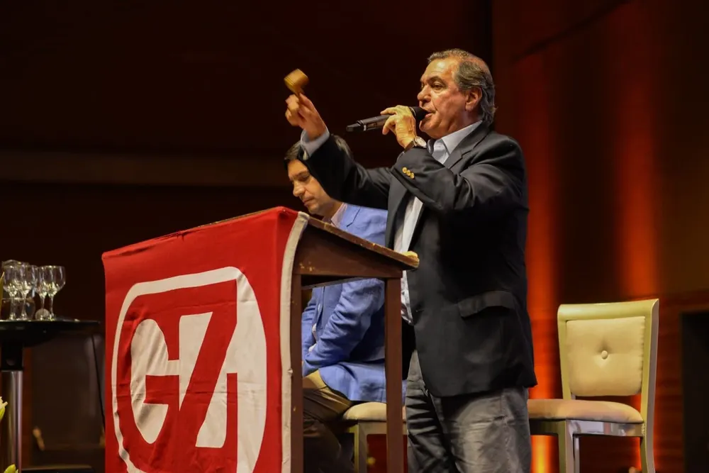 Alejandro y Gerardo Zambrano remataron en el Centro de Convenciones de Punta del Este.