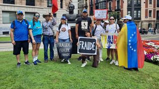 Miembros de la Plataforma Venezolanos en Bilbao en una concentración.
