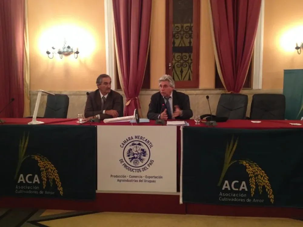 Ernesto Stirling y Tabaré Aguerre durante el seminario del martes 16 de junio